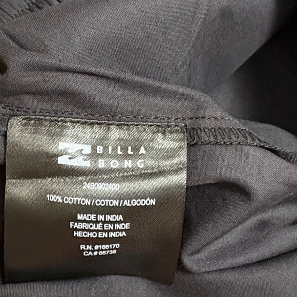 Billabong women’s Pipe Line Shorts - Picture 9 of 10